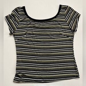 Barami Striped Women’s Small T-Shirt